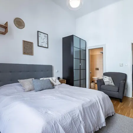 Lesser Town Apartment Melnicka By Easybnb Prague Exterior photo